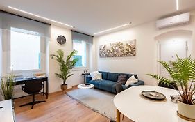 Altido Modern Flat In Genoa
